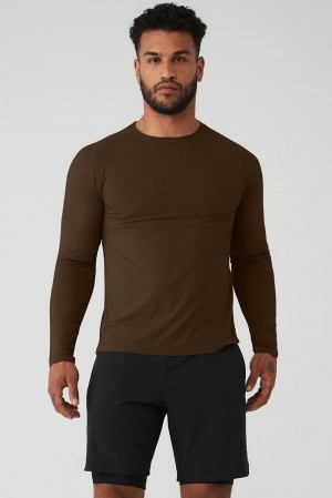 Men Alo Yoga Idol Long Sleeve Performance Tee Espresso | India 08762-RILY