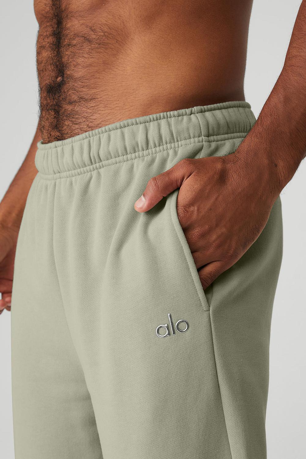 Men Alo Yoga Accolade Straight Leg Sweatpant Limestone | India  18067-NFOG