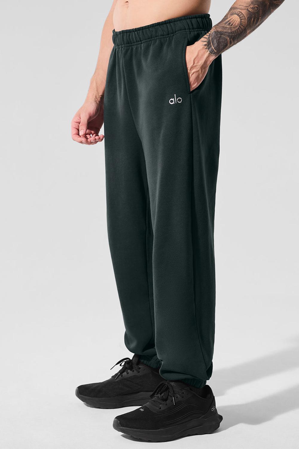 Men Alo Yoga Accolade Sweatpant Charcoal Green | India  14892-HXMW
