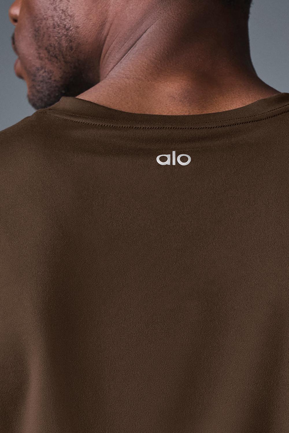 Men Alo Yoga Conquer Muscle Tank Espresso | India  72493-HGUM