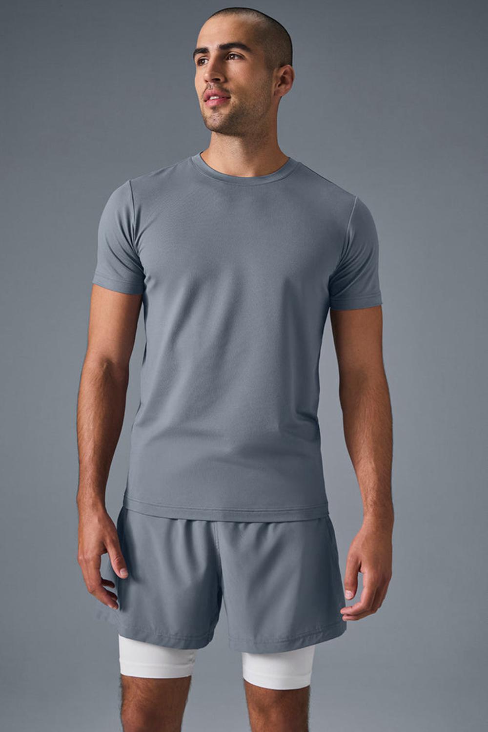 Men Alo Yoga Conquer Reform Crewneck Sleeve Short Sleeve Steel Grey | India  06724-CDYX