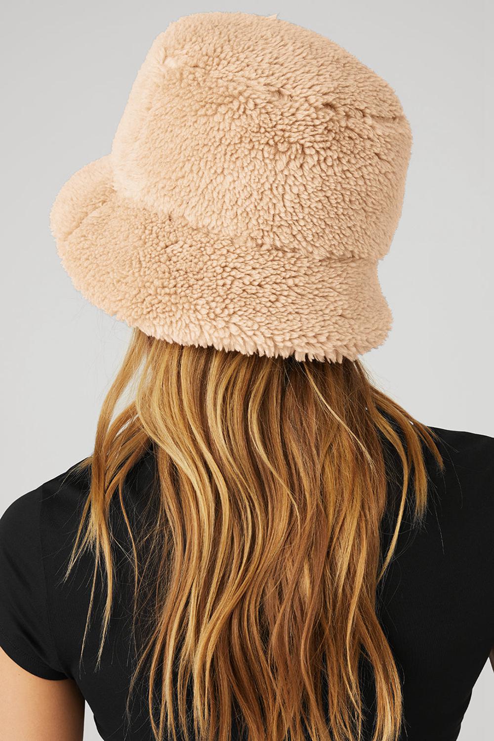 Men Alo Yoga Foxy Sherpa Bucket Hat Camel | India  98217-RJMX