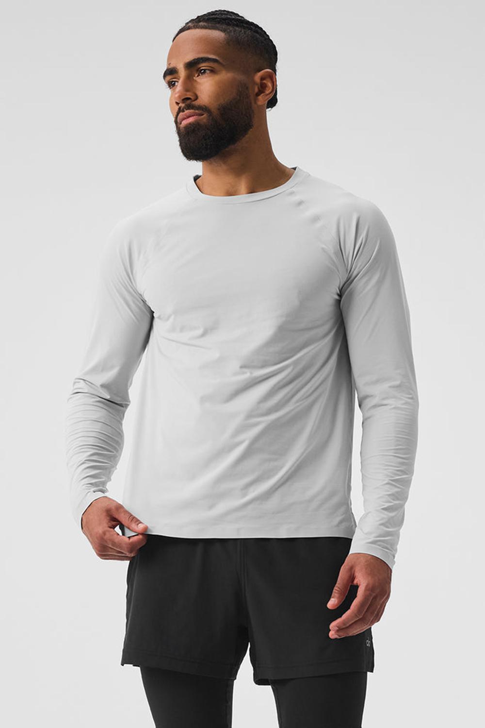 Men Alo Yoga Idol Long Sleeve Performance Tee Titanium | India  34176-XGRL