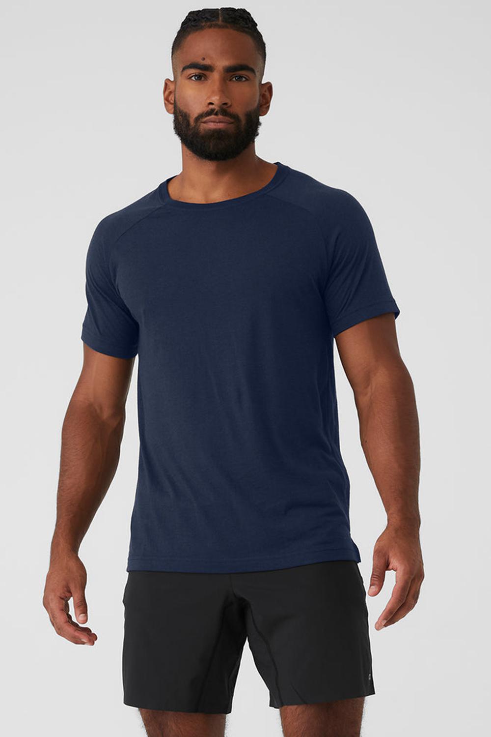 Men Alo Yoga Triumph Raglan Tee Navy | India  57032-BLJO