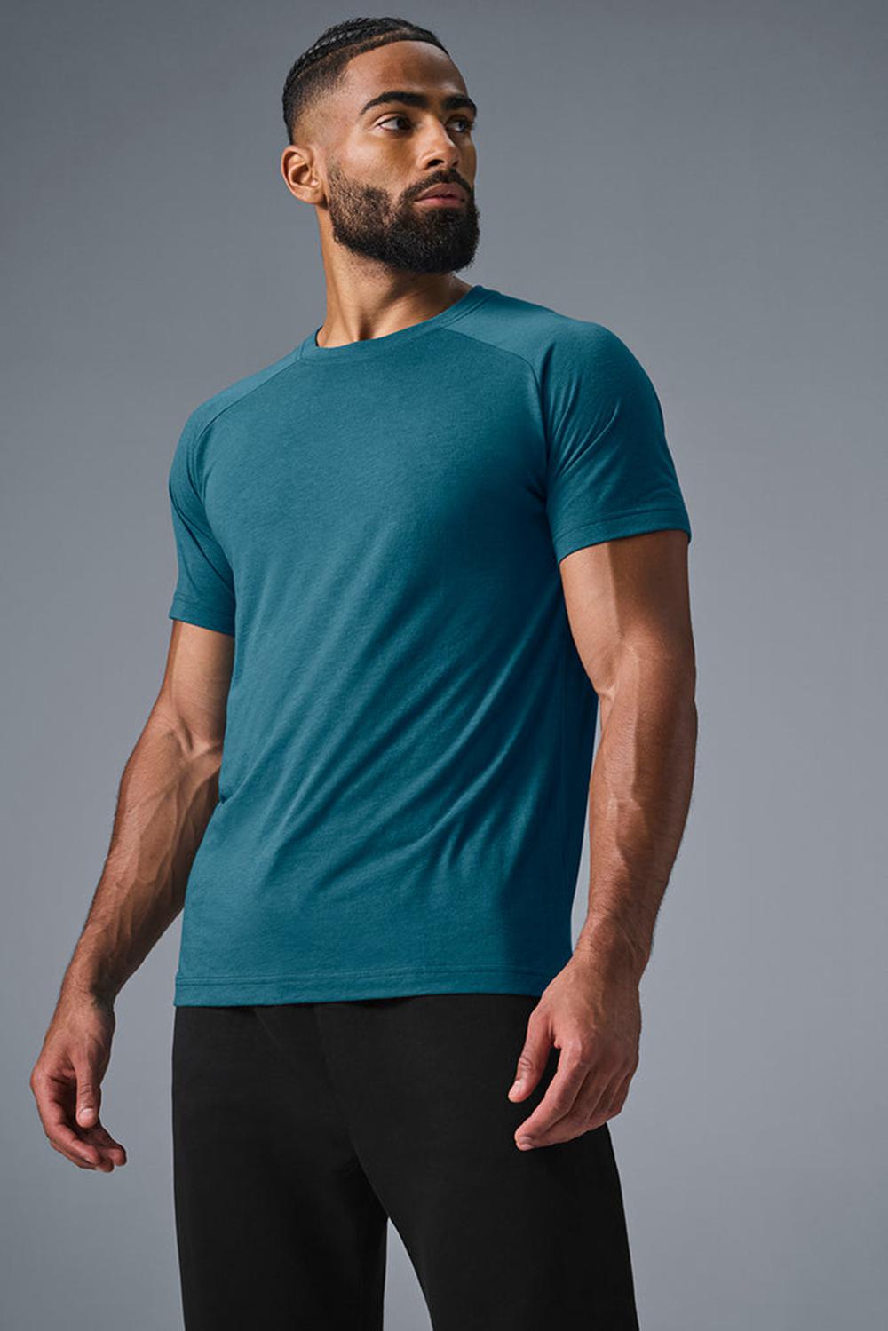 Men Alo Yoga Triumph Raglan Tee Oceanic Teal | India  64085-JAYI