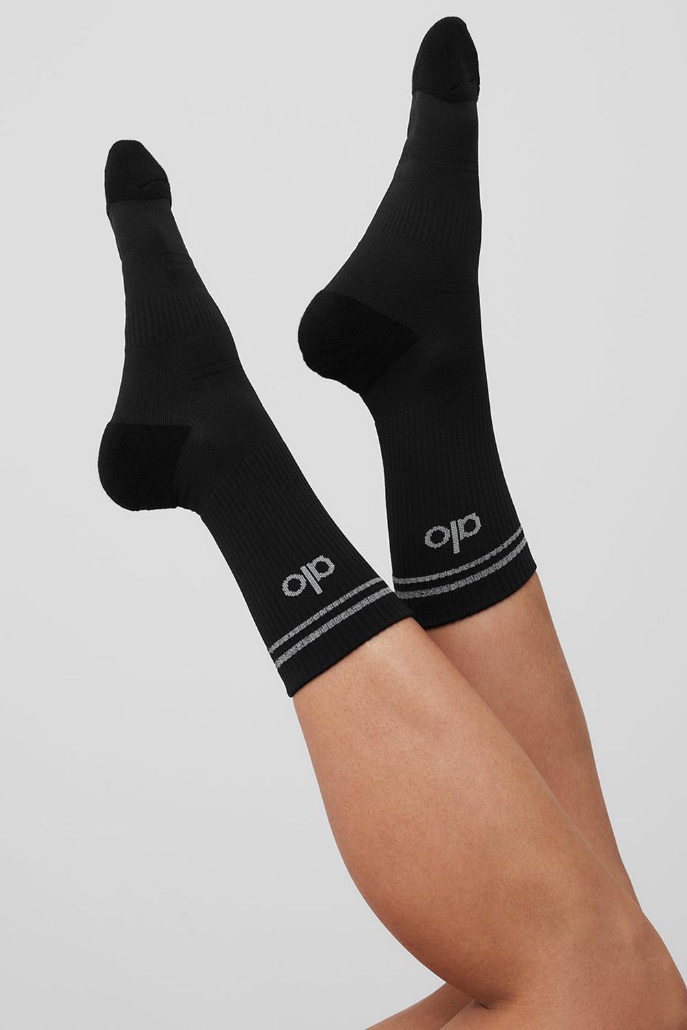 Men Alo Yoga Unisex Half-Crew Performance Sock Black | India  39021-VNRT