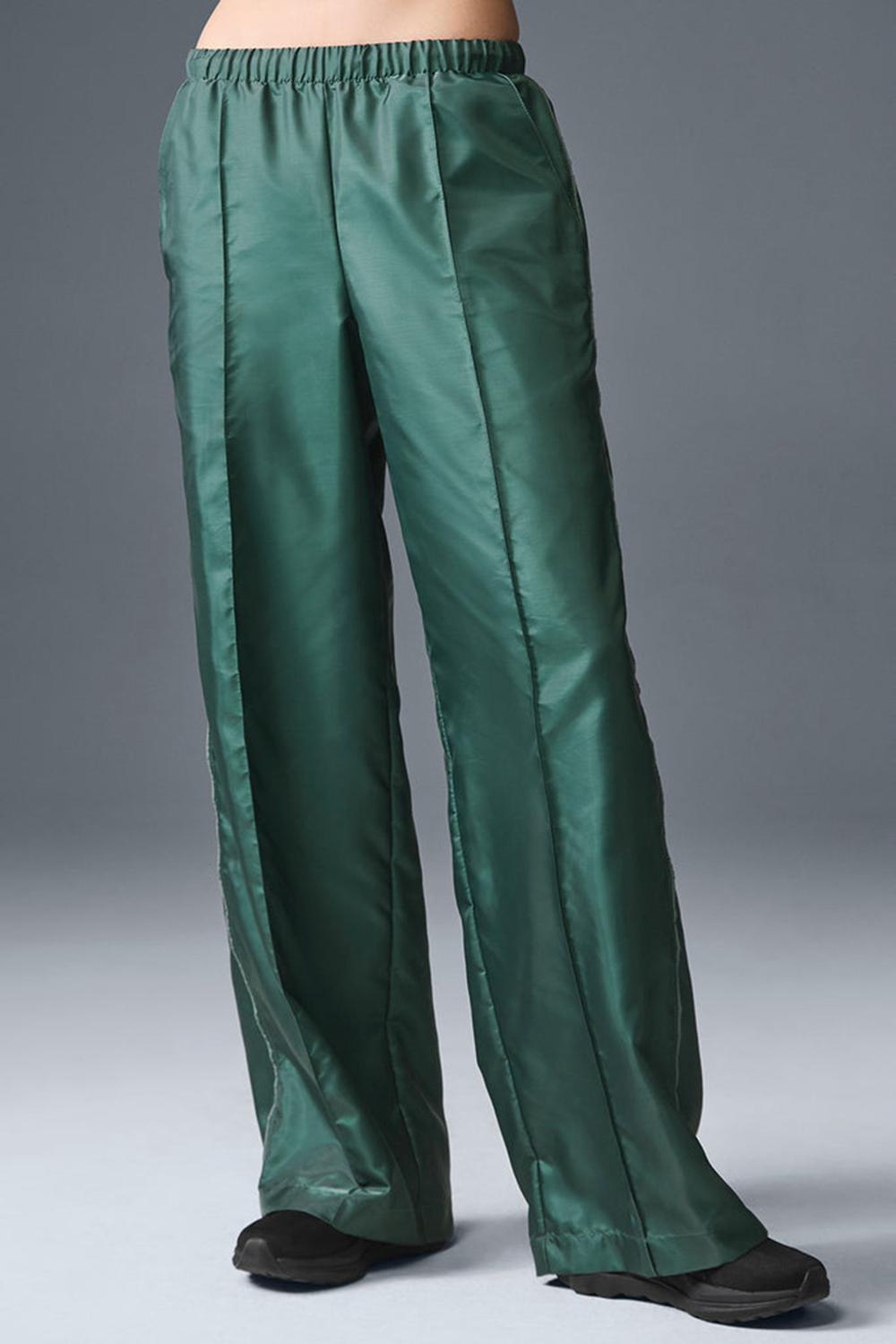 Women Alo Yoga Afterglow Wide Leg Track Pant Winter Ivy | India  64871-MWJR