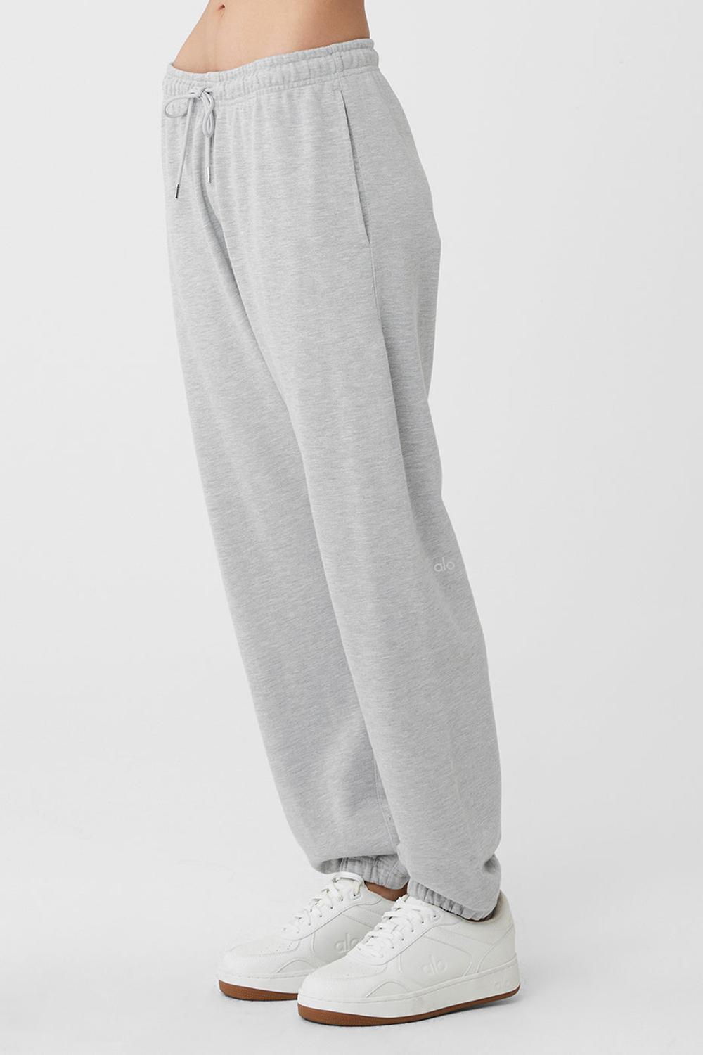 Women Alo Yoga Chill Sweatpant Athletic Heather Grey | India  69708-QGUL