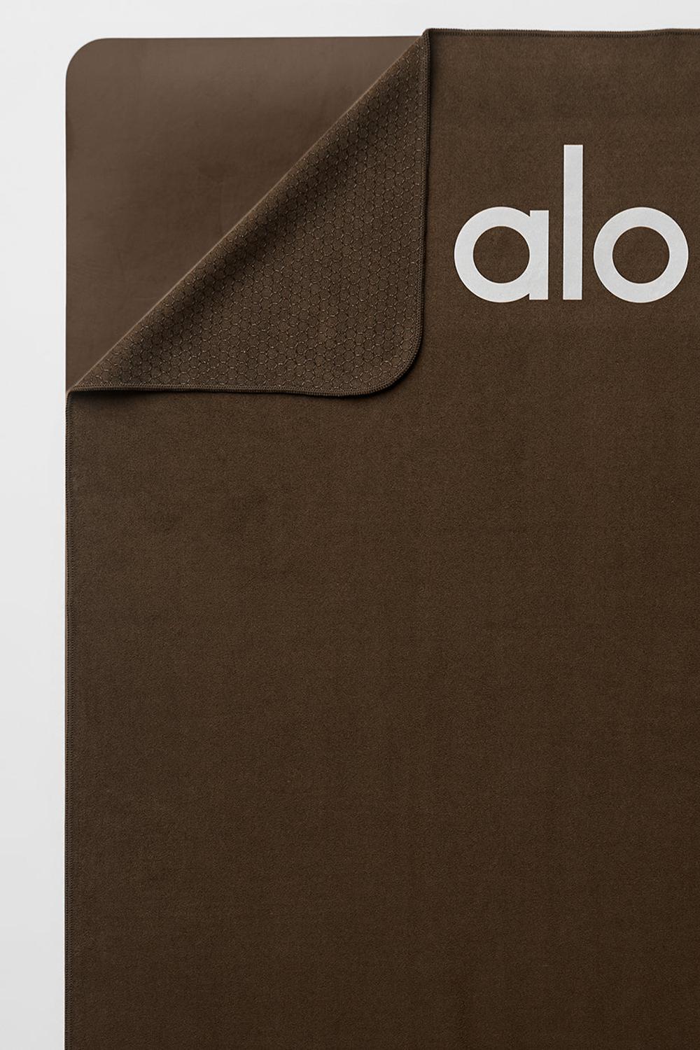 Women Alo Yoga Grounded No-Slip Mat Towel Espresso | India  35142-YGKR