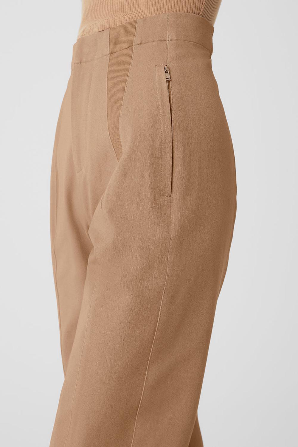 Women Alo Yoga High-Waist On Point Moto Pant Toasted Almond | India  39124-ONEK