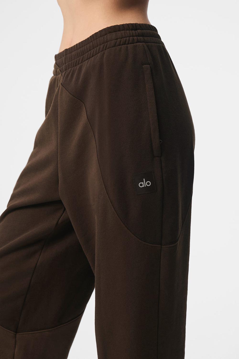 Women Alo Yoga Make Waves Sweatpant Espresso Tonal | India  21708-RYDU