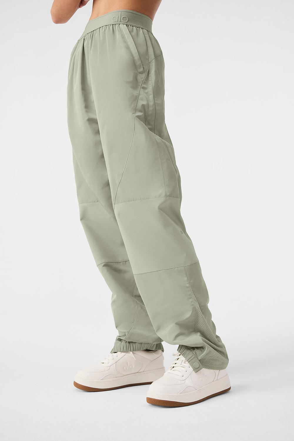 Women Alo Yoga Mixed Media Reinvention Jogger Limestone | India  83572-CLDM